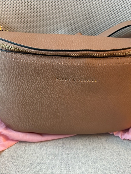 Poppy & Peonies Handbags - Poppy & Peonies Mocha Mousse Large Sidekick - Crossbody Bag